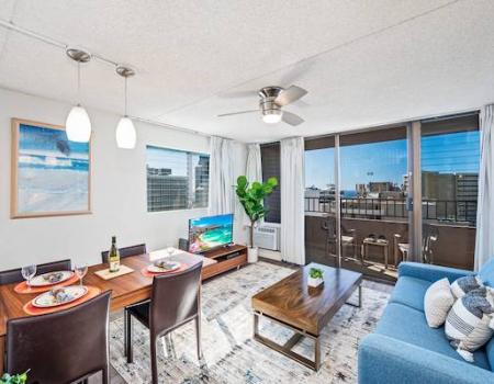 A living room in an Oahu vacation rental